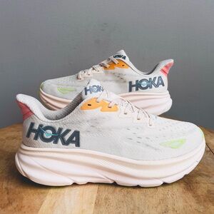 Hoka Clifton 9 Beige "Vanilla/Astral" Womens Sz 8.5 Athletic Shoes Run Walk